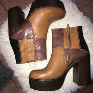 STEVE MADDEN GARA PLATFORM BOOTS